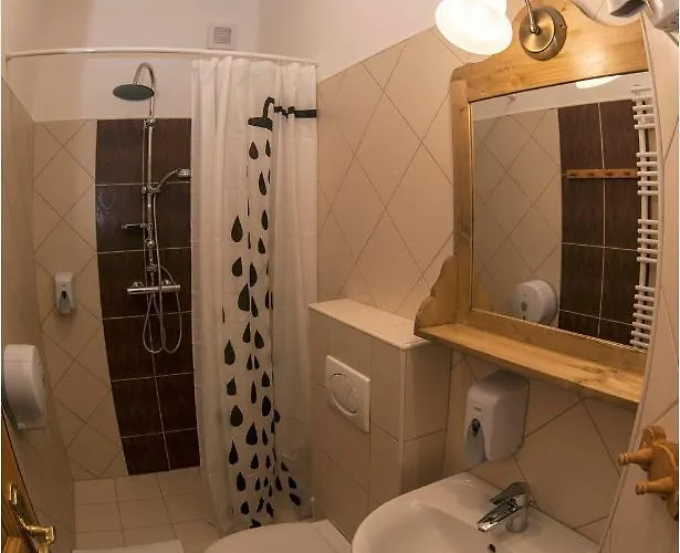 Oda ve Kahvaltı Szent Gellert Borhaz Es Vendegfogado 4*